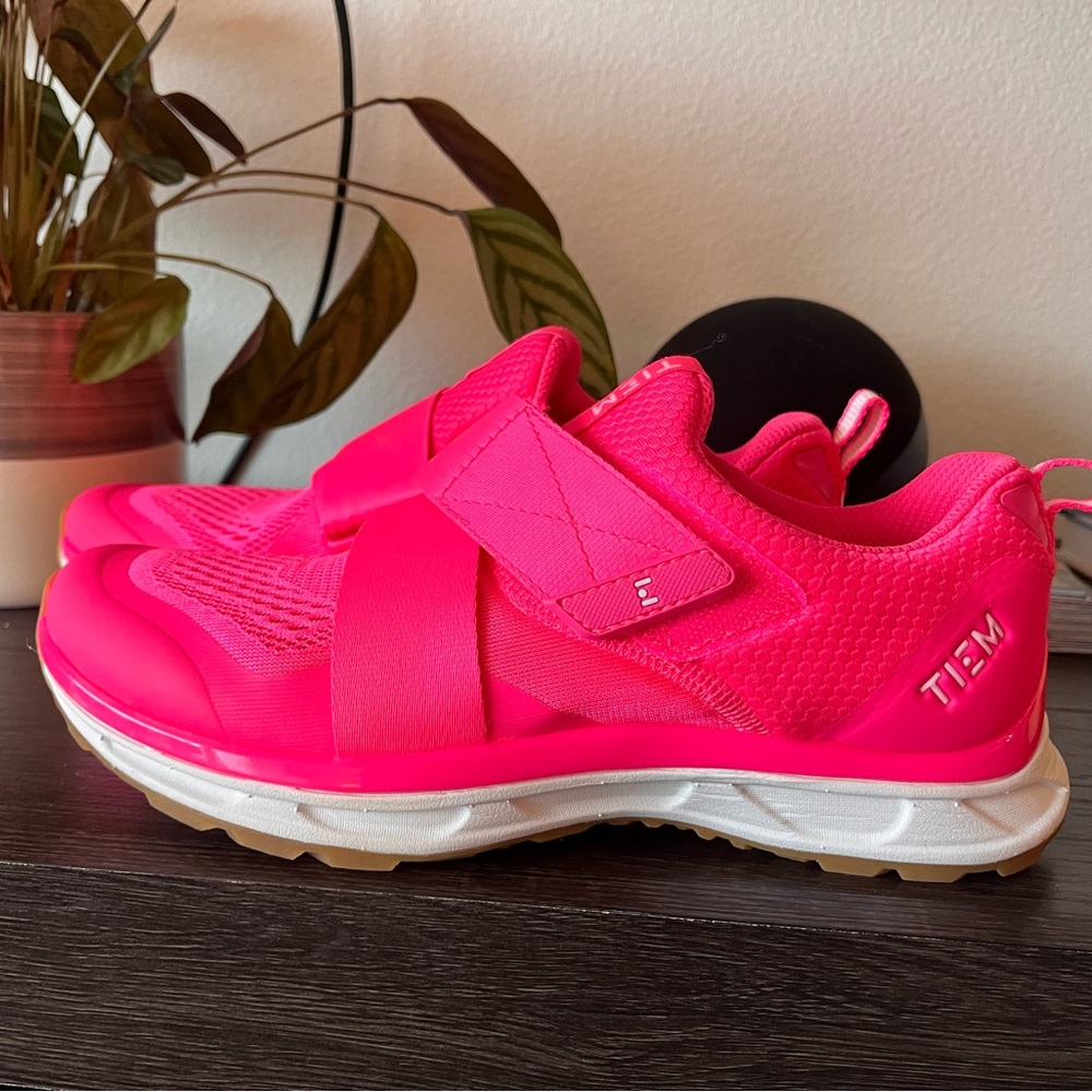 Women's Pink Cycling Shoes